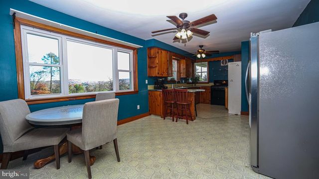 675 S RIDGE RD, Denver, PA 17517