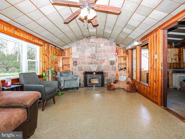 675 S RIDGE RD, Denver, PA 17517