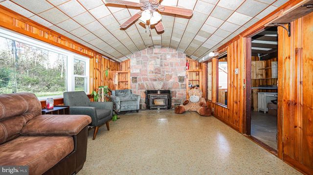 675 S RIDGE RD, Denver, PA 17517