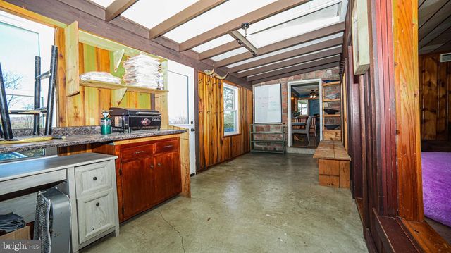 675 S RIDGE RD, Denver, PA 17517