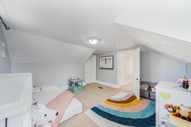 1119 E PARKWAY AVENUE, Oshkosh, WI 54901