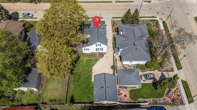 1119 E PARKWAY AVENUE, Oshkosh, WI 54901