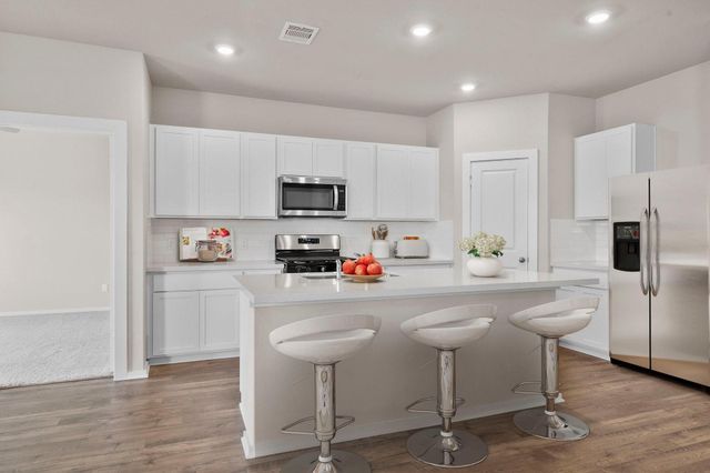 1950 Stargazer Lane, Angleton, TX 77515