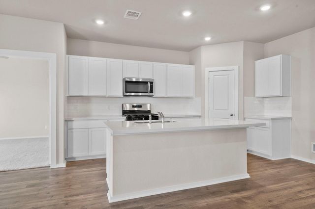 1950 Stargazer Lane, Angleton, TX 77515