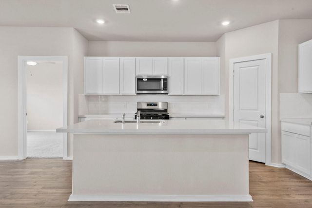 1950 Stargazer Lane, Angleton, TX 77515