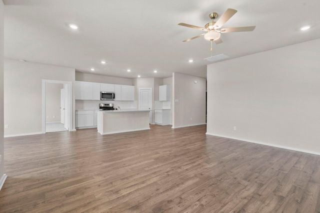 1950 Stargazer Lane, Angleton, TX 77515