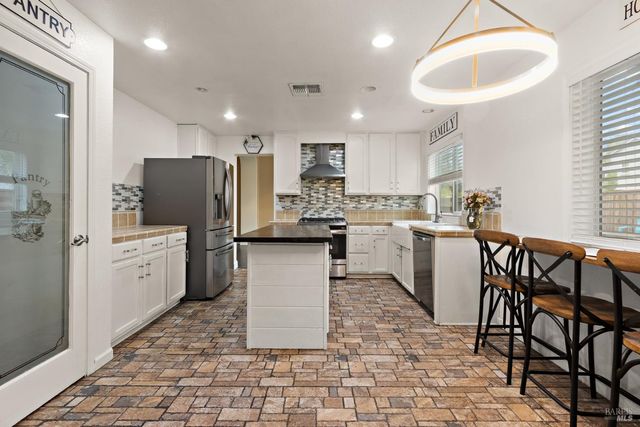 1783 Keesler Cir, Suisun City, CA 94585