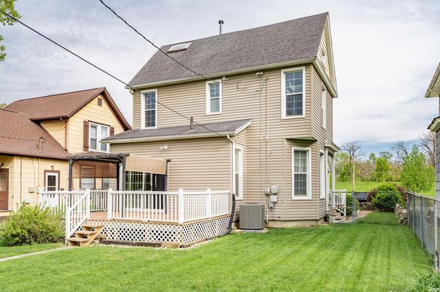 1007 Edgewater Ave, Fort Wayne, IN 46805