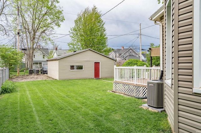 1007 Edgewater Ave, Fort Wayne, IN 46805