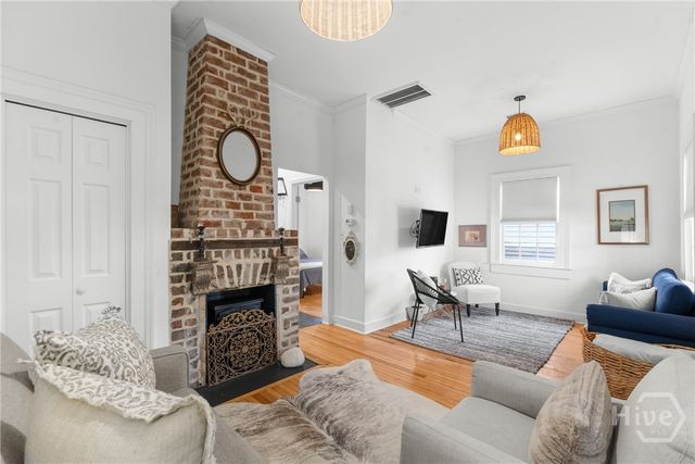 108 W Duffy Lane, Savannah, GA 31401