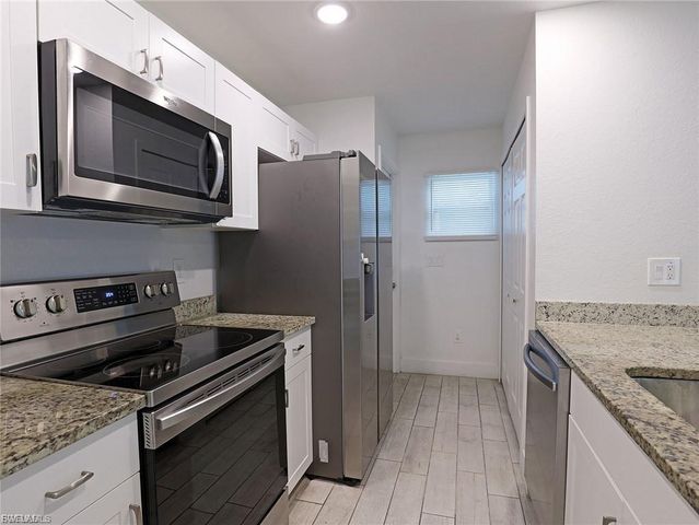 3874 Pearl ST, Fort Myers, FL 33916