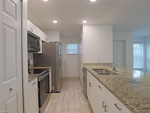 3874 Pearl ST, Fort Myers, FL 33916