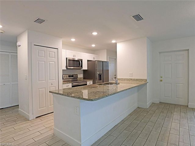 3874 Pearl ST, Fort Myers, FL 33916