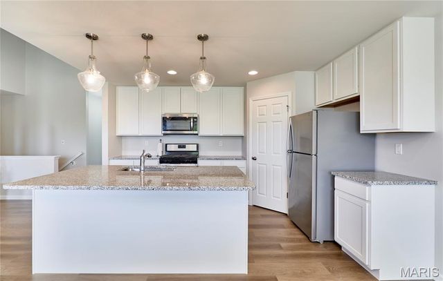 631 Grand Teton Drive, Troy, MO 63379