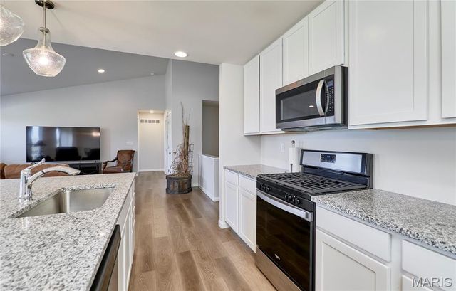 631 Grand Teton Drive, Troy, MO 63379