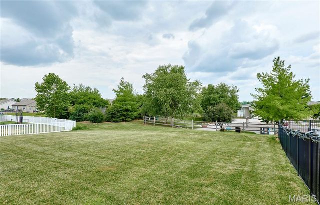 631 Grand Teton Drive, Troy, MO 63379
