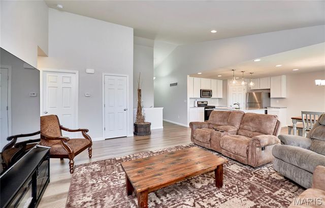 631 Grand Teton Drive, Troy, MO 63379