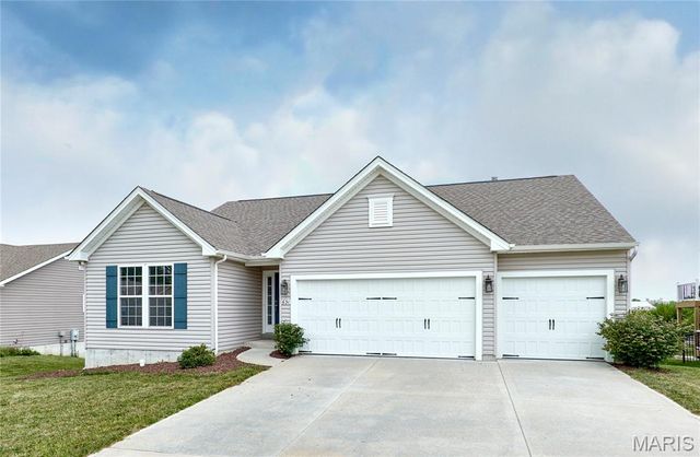 631 Grand Teton Drive, Troy, MO 63379