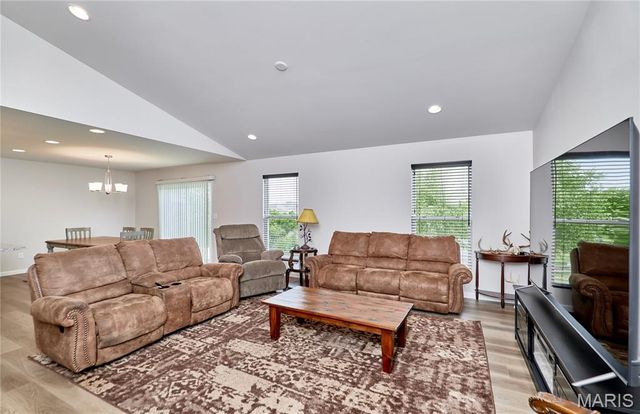 631 Grand Teton Drive, Troy, MO 63379
