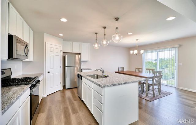 631 Grand Teton Drive, Troy, MO 63379