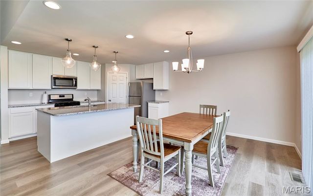 631 Grand Teton Drive, Troy, MO 63379