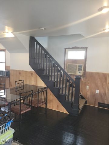 585 W Glendale Street, Bedford, OH 44146