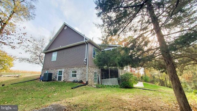 201 LIBERTY LN, Middletown, VA 22645