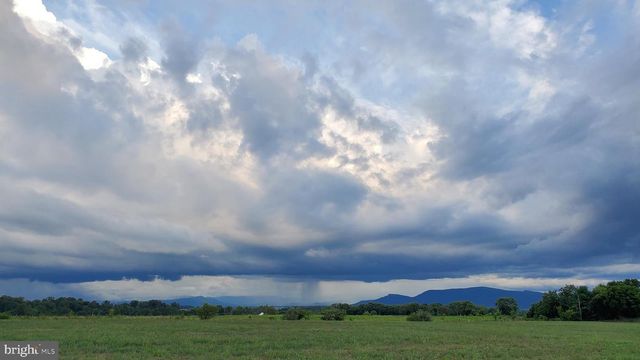 201 LIBERTY LN, Middletown, VA 22645