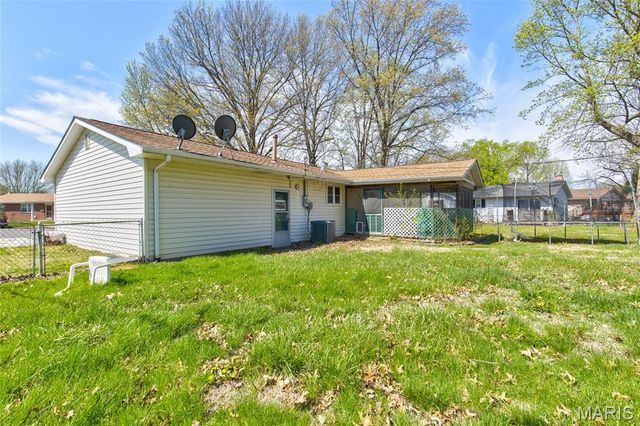 213 Utah Place, Bethalto, IL 62010