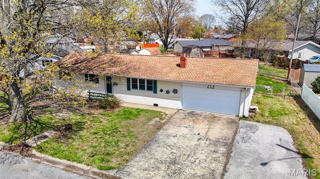 213 Utah Place, Bethalto, IL 62010