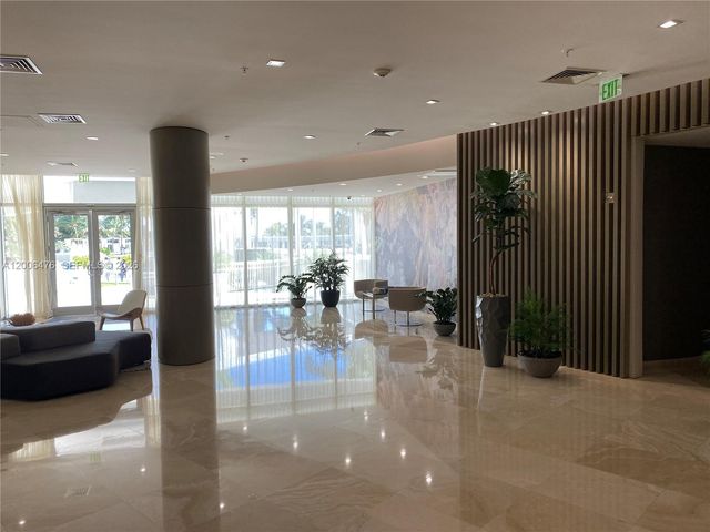 10275 Collins Ave 533, Bal Harbour, FL 33154