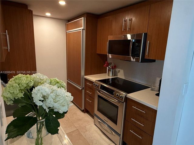 10275 Collins Ave 533, Bal Harbour, FL 33154