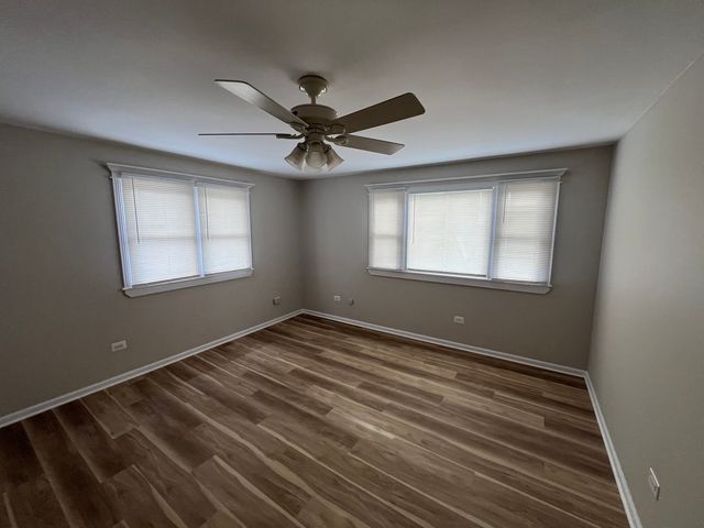 4813 W 102nd Street, Oak Lawn, IL 60453