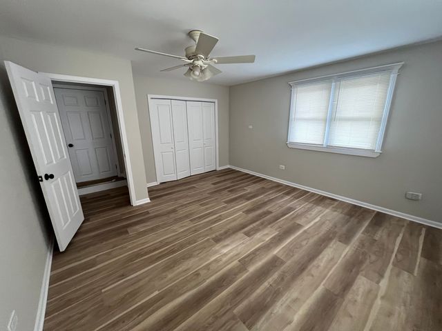 4813 W 102nd Street, Oak Lawn, IL 60453