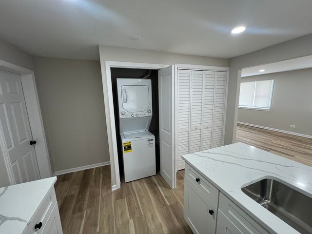 4813 W 102nd Street, Oak Lawn, IL 60453