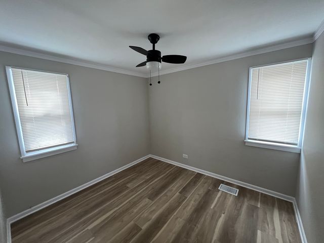 4813 W 102nd Street, Oak Lawn, IL 60453