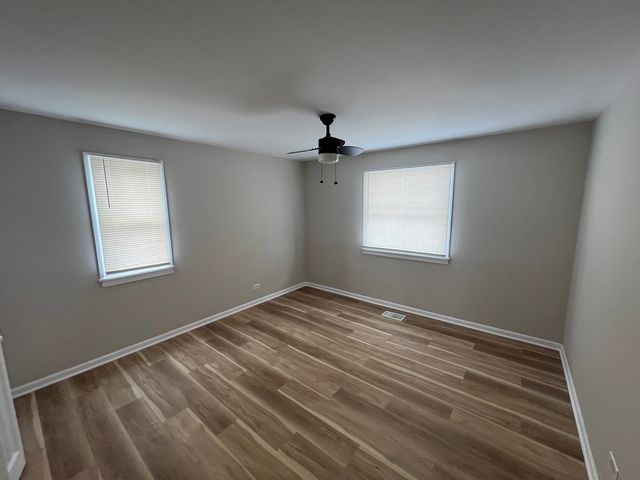 4813 W 102nd Street, Oak Lawn, IL 60453