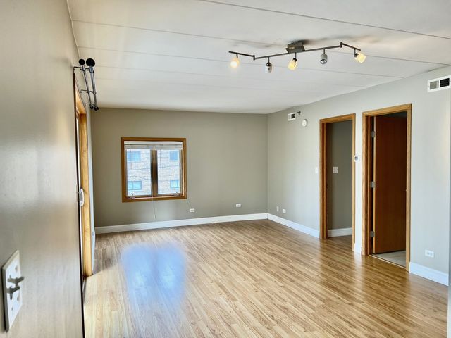 10620 Central Avenue 2B, Chicago Ridge, IL 60415