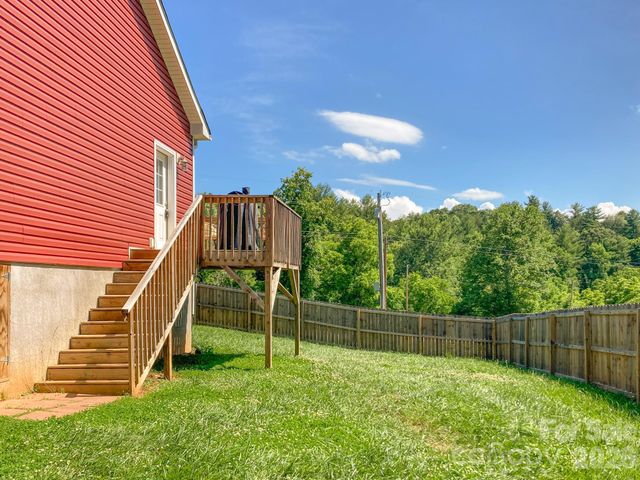 2 Clarks Chapel Extension, Weaverville, NC 28787
