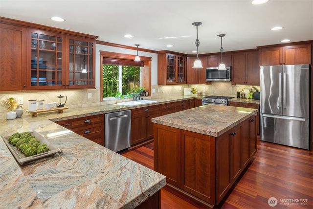 6907 184th Street SE, Snohomish, WA 98296