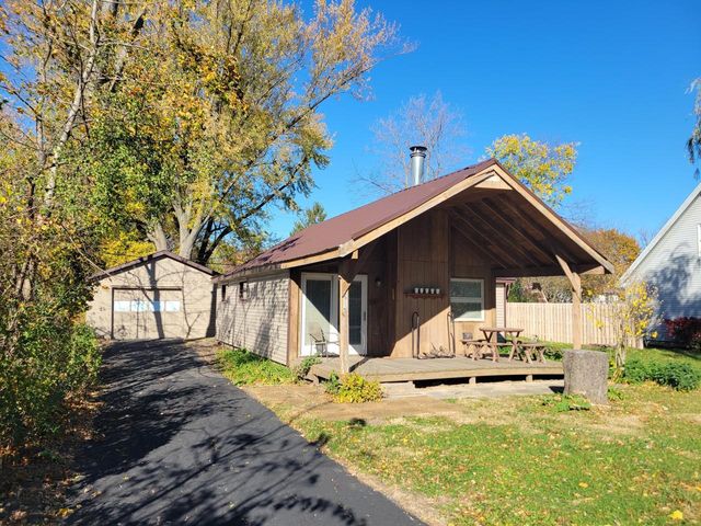 2715 Mabie STREET, Delavan, WI 53115