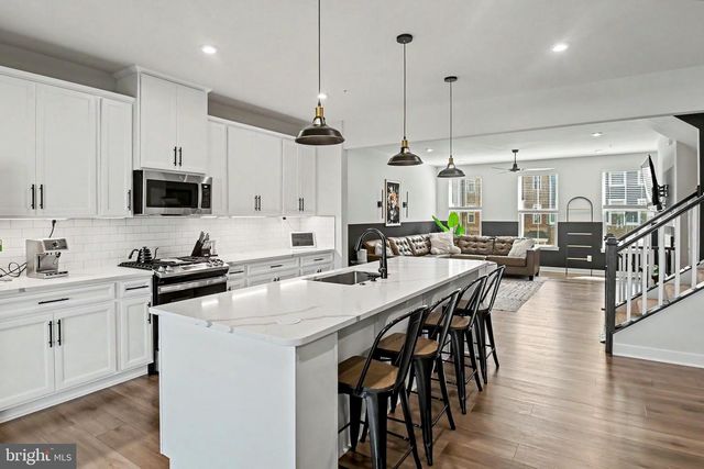 10835 BECKENHAM ST, Middle River, MD 21220
