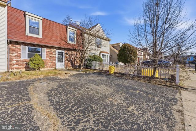 111 PRESIDENTIAL DR, Sicklerville, NJ 08081