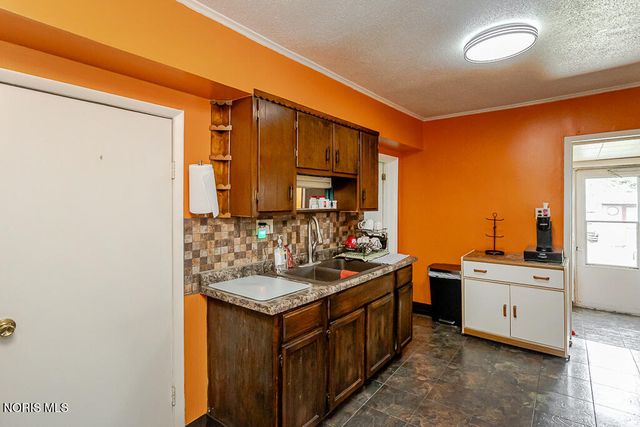 718 Plymouth Street, Toledo, OH 43605