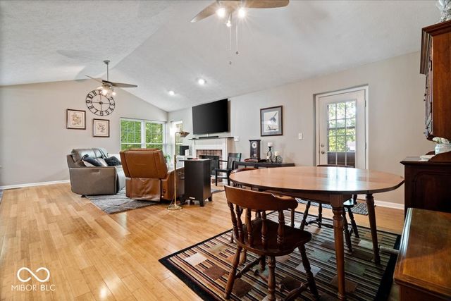 6214 Behner Crossing, Indianapolis, IN 46250