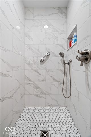 6214 Behner Crossing, Indianapolis, IN 46250