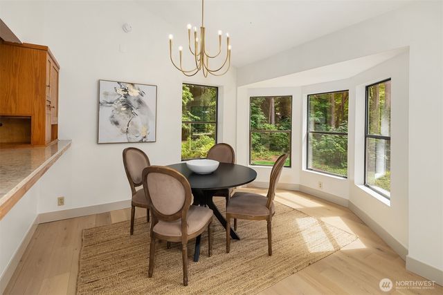 12640 Manzanita Road NE, Bainbridge Island, WA 98110