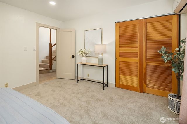 12640 Manzanita Road NE, Bainbridge Island, WA 98110