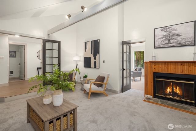 12640 Manzanita Road NE, Bainbridge Island, WA 98110