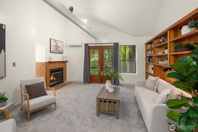 12640 Manzanita Road NE, Bainbridge Island, WA 98110